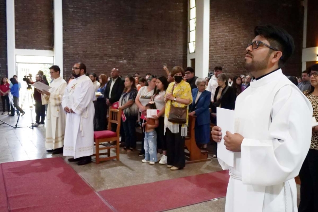 Chile – Monseñor Alberto Lorenzelli preside las ordenaciones de tres salesianos