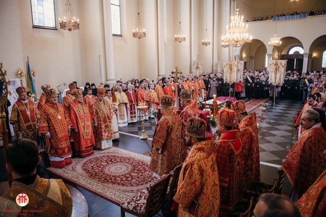 Ucraina – Funerali del vescovo salesiano Sapelak