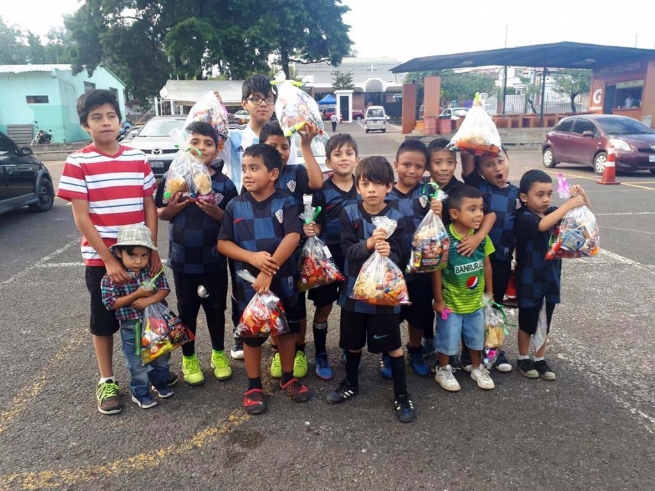 Guatemala – Natale per 350 bambini delle periferie di Città del Guatemala