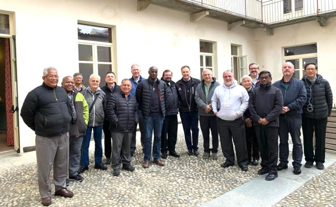 Italy – Twelve Provincials, from four continents, for mid-term Review meeting