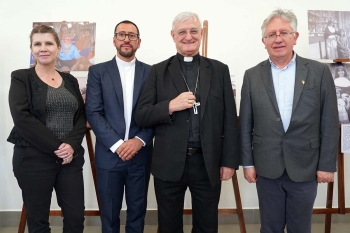 Équateur - L'Université Polytechnique Salésienne inaugure l'exposition photographique « Comme Don Bosco : Missionnaires d'Espérance » au siège de Quito