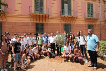 Italie - Jumelage entre les élèves du 'Don Bosco Ranchibile' de Palerme et les élèves chinois de l'Haimen High School'