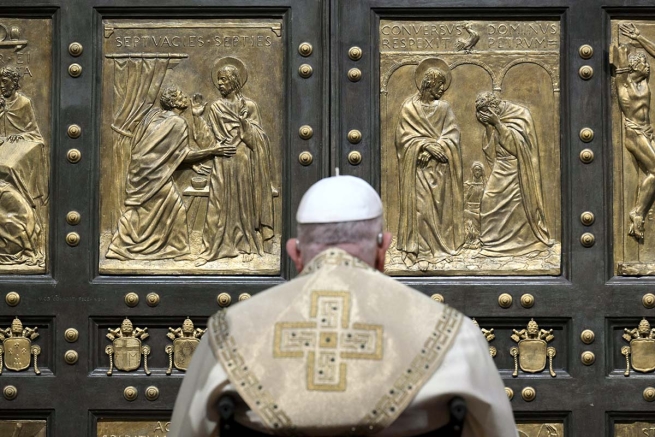 Vaticano – Giubileo 2025: già mezzo milione di pellegrini ha attraversato la Porta Santa di San Pietro