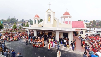 Inde - L'église paroissiale de Saint Joseph, récemment rénovée, a été bénie par Mgr Ferdinand Dkhar