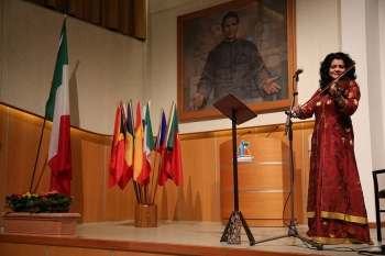 Italie  -  Concert en l'honneur de Mère Thérèse à la Maison Générale