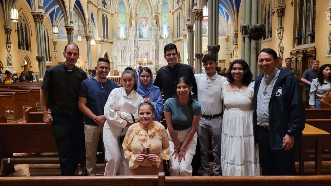 United States - Chicago Salesian Family Embraces Eucharistic Revival