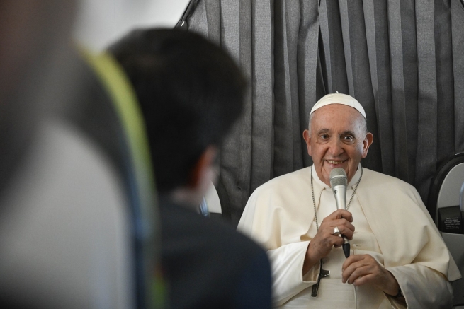 Portugal – Pope Francis: “Young people are religious, they are looking for a non-hostile, non-artificial, non-legalistic faith, an encounter with Jesus Christ!”