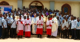 Nigéria – Padre Ivo Coelho em visita a Ondo