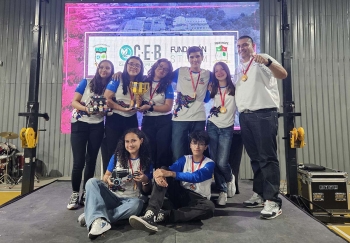 Costa Rica - Le groupe STEAM « Clubhouse Sales Cartago » remporte la première place au concours national de robotique