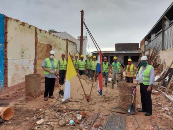 Paraguay – Missionaries build residence thanks in part to Salesian Missions