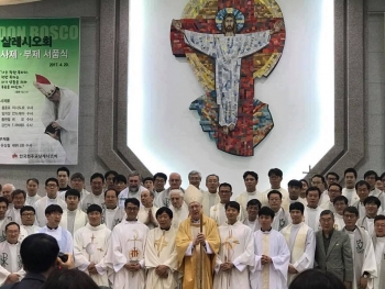 Corea del Sur - Mons. Van Looy preside Ordenaciones Sacerdotales de cinco salesianos