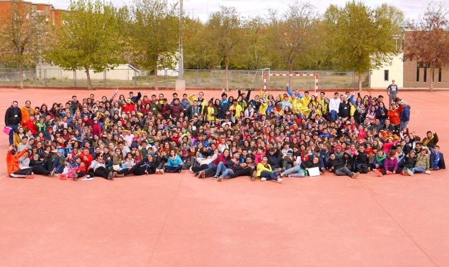 España - Encuentro anual de niños y niñas