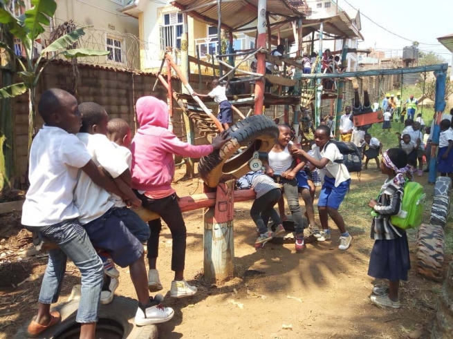 R. D. Congo - Actividades de verano del “Centro Don Bosco” en Bukavu