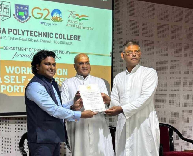 Índia – Associação das Nações Unidas para o Desenvolvimento e a Paz premia o Instituto Salesiano de Artes Gráficas de Chennai