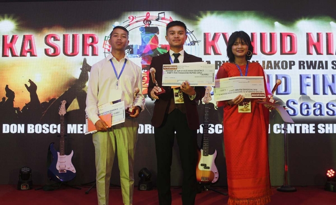 India – Finalización del concurso de canto que mostró los talentos de jóvenes, adultos y niños de Meghalaya