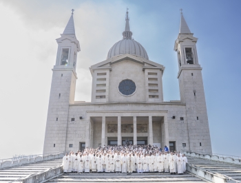 Itália - A preparação espiritual do CG29 se conclui com a peregrinação a Colle Don Bosco