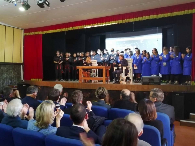 Italia – Quando il presente si chiama futuro: inaugurata “La scuola del Fare”