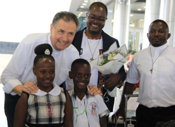 Ouganda – Le Recteur Majeur des Salésiens de Don Bosco, le Cardinal Ángel Fernández Artime, accueilli à Kampala