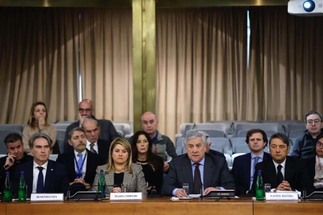 Italia – Conferenza dei Missionari Italiani: “La persona al centro”