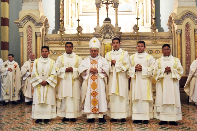 Colombia - Ordenaciones diaconales de cinco salesianos de las Inspectorías de Bolivia y Medellín