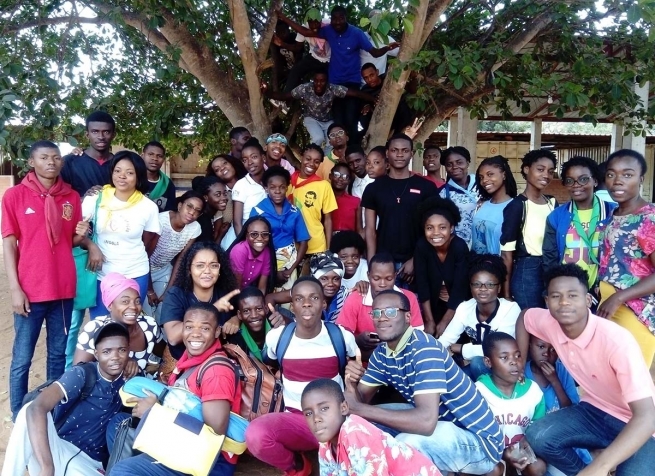 Angola – Jornada Espiritual de los jóvenes del MJS