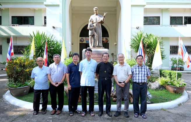 Thaïlande – Début de la Visite Extraordinaire à la Province THA