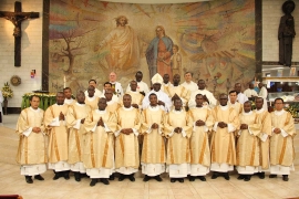 Kenya - Ordination de 3 prêtres et 18 diacres salésiens