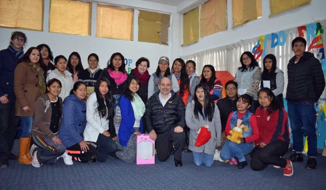Bolivia - "Scholas Occurrentes": the university must educate to be "better for others"