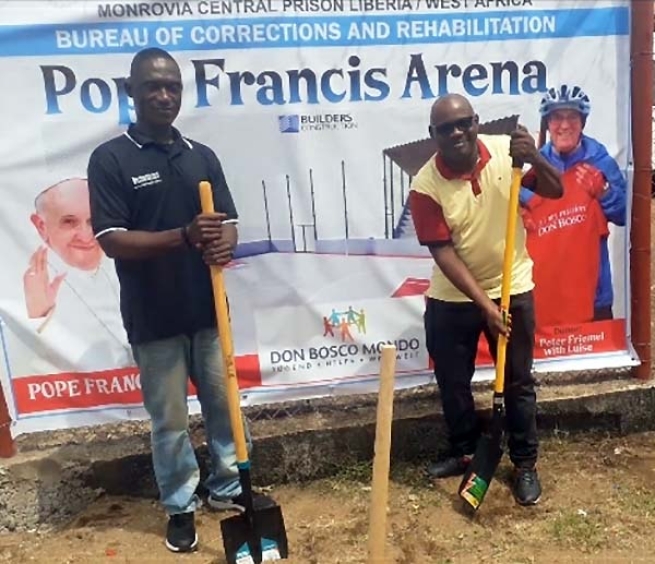 Liberia – I salesiani costruiscono la “Pope Francis Arena” nella prigione statale di Monrovia