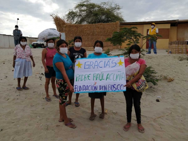 Peru – Muitos pobres batem à porta da paróquia de Maria Auxiliadora e da Casa Dom Bosco: "Obrigado, Deus o abençoe!"