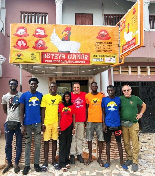 Senegal – Inauguración de la Boutique "Beteya Guinar" en Tambacounda: un proyecto innovador y sostenible de Don Bosco 2000