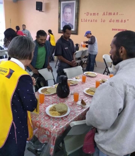 Mexique – Le P. Novoa Leyva sur la caravane des migrants qui sont en train de rejoindre Tijuana : « Ce sont des personnes en situation spéciale »