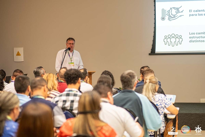 Brasil – Propostas do Conselheiro Geral para a Pastoral Juvenil para educar o olhar dos educadores no atual contexto global