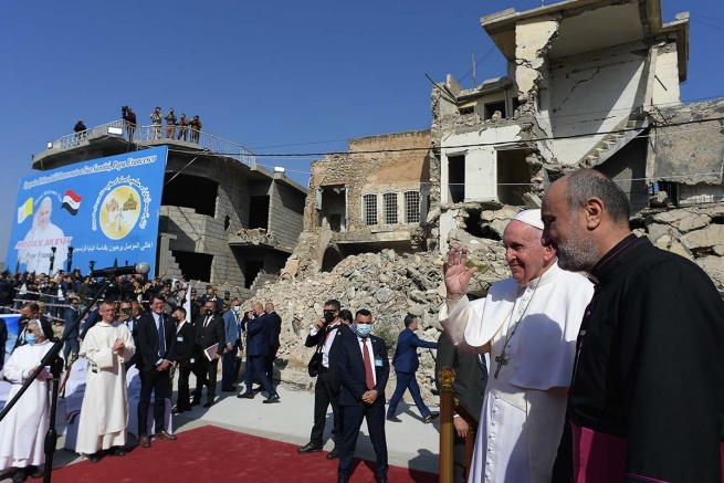 Irak – Papa Francisco: "Dios es misericordioso y la ofensa más blasfema es profanar su nombre odiando al hermano"