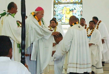 Samoa - Ordenación Sacerdotal