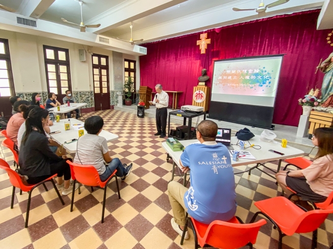 Hong Kong – A workshop on social communication