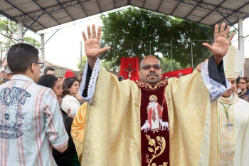 Brasil - Ordenación Sacerdotal de salesiano Alcy Mauricio da Silva Junior