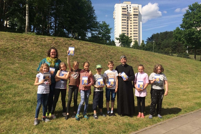 Lituania – La biografia di Domenico Savio scritta da Don Bosco tradotta in lituano