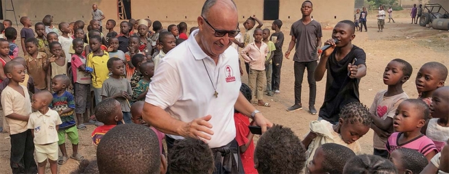 Repubblica Democratica del Congo – Giornata Mondiale dell’Alfabetizzazione: “Missioni Don Bosco” scommette sulla formazione scolastica contro la disuguaglianza di genere