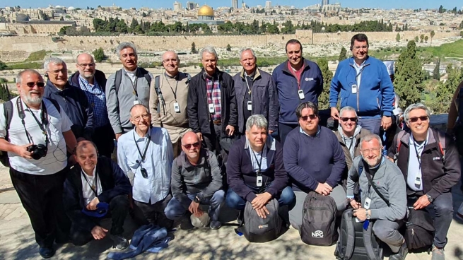 Jerusalén – Los Inspectores y el Consejero de la Región Mediterránea de Retiro en la Tierra de Jesús