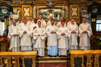 Italie - Mgr Roberto Repole a présidé les ordinations diaconales de neuf Salésiens, en présence du Recteur Majeur et de quelques membres du Conseil Général