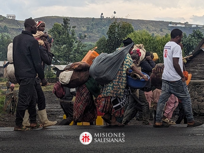 República Democrática do Congo – Milhares de pessoas se refugiam na missão após a invasão de Goma