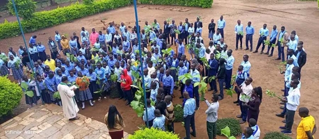 Soudan du Sud - L'école secondaire salésienne « Don Bosco » de Maridi lance une campagne de plantation d'arbres