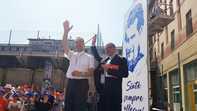 Italy - Youth and Salesians: Fr Á.F. Artime encourages everyone to look to the future with trust and hope