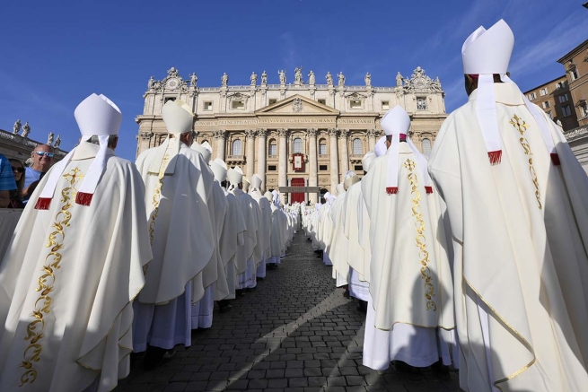Vaticano – O Papa na Missa de abertura do Sínodo: Caminhemos com o Espírito Santo