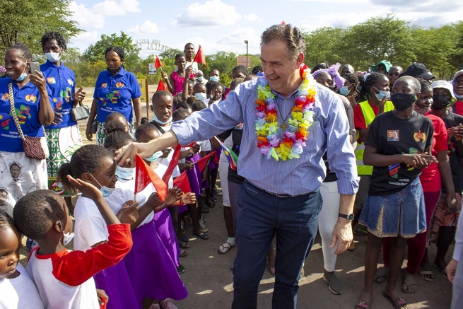 Zimbabwe - Lo Zimbabwe accoglie il Rettor Maggiore