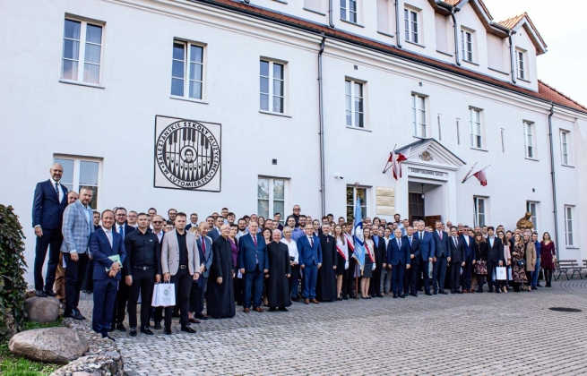 Polonia – 25 anni di prezioso servizio della Scuola Secondaria Salesiana di Musica di Lutomiersk