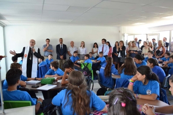 Uruguay - El cardenal Sturla, SDB, inauguró el Ciclo Base de tecnológica para los jóvenes