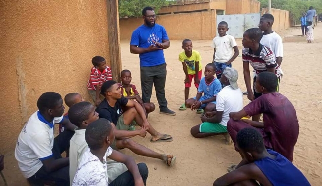 Níger – 250 famílias deslocadas recebem ajuda humanitária graças ao apoio dos Benfeitores de «Salesian Missions»