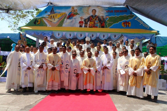 Timor Oriental - Ordination sacerdotale du Salésien Aquino Mazarelo Dias